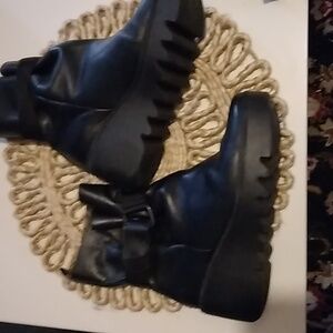 NWOT FLY LONDON BLACK LEATHER BOOTS WITH CHUNKY WEDGE HEELS, SIZE 7.